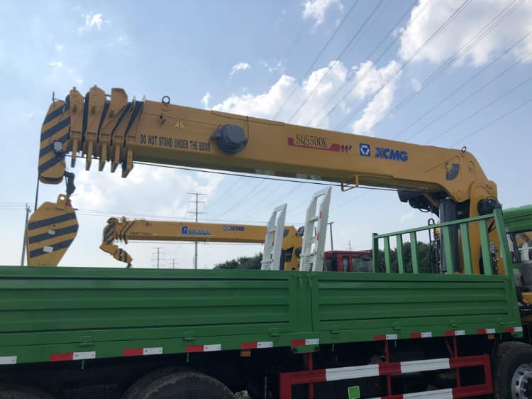 XCMG official 2.1 ton small telescopic boom lift truck with crane SQ2SK2Q for sale